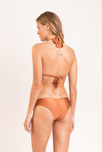 Load image into Gallery viewer, Model Back: Rio De Sol Top Top Nocciola Mel