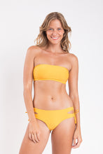 Load image into Gallery viewer, Model Front: Rio De Sol Bottom Bottom Solar Madrid