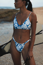 Load image into Gallery viewer, Image 06: Wednesday In Hawaii By Rio De Sol Top Top Pua-Pacifica Hana