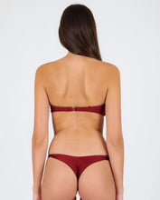 Load image into Gallery viewer, Image 06: Rio De Sol Set Set Shimmer-Divino Bandeau-Knot Nice-Fio