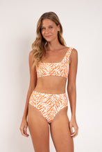 Load image into Gallery viewer, Model Front: Rio De Sol Top Top Sahari Mary