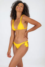 Load image into Gallery viewer, Model Front: Rio De Sol Set Set Sunflower Mel Italy
