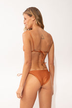 Load image into Gallery viewer, Model Back: Rio De Sol Bottom Bottom Shimmer-Nocciola Ibiza-Comfy-Gold