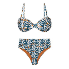 Load image into Gallery viewer, Product Front: Rio De Sol Set Set Ikat Twist Hotpants