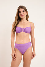 Load image into Gallery viewer, Model Front: Rio De Sol Top Top Bio-Floreira Sara