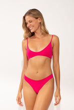 Load image into Gallery viewer, Image 06: Wednesday In Hawaii By Rio De Sol Set Set Guava Hana Sunset