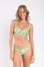 Load image into Gallery viewer, Model Front: Rio De Sol Top Top Flow Bliss
