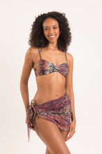 Load image into Gallery viewer, Image 03: Rio De Sol Beach Skirt Cobra Mini-Sarong

