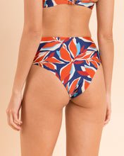 Load image into Gallery viewer, Image 11: Rio De Sol Bottom Bottom Leaves Hotpants

