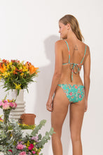 Load image into Gallery viewer, Model Back: Rio De Sol Set Set Botanic Tri-Inv Ibiza-Comfy
