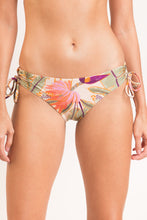 Load image into Gallery viewer, Gallery: Rio De Sol Bottom Bottom Oasis Madrid
