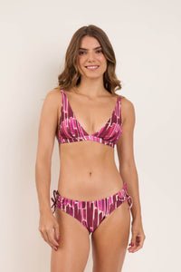 Model Front: Rio De Sol Top Top Shade Alba