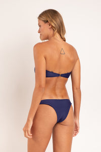 Model Back: Rio De Sol Top Top Touch-Marinho Sara