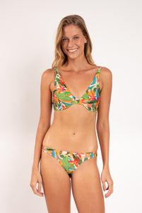 Model Front: Rio De Sol Top Top Tropical Chantal