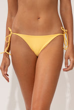 Load image into Gallery viewer, Gallery: Wednesday In Hawaii By Rio De Sol Bottom Bottom Lilikoi Kaleia
